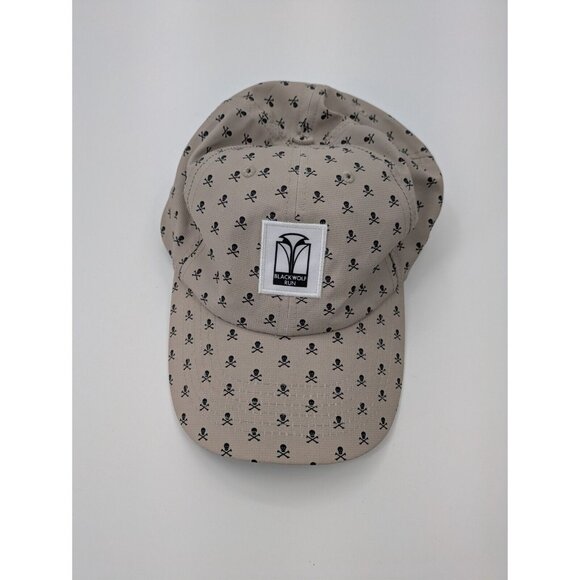Blackwolf Run Hat Men Strap Spell Out Golf Resort Course‎ Skulls Tan - Picture 1 of 7